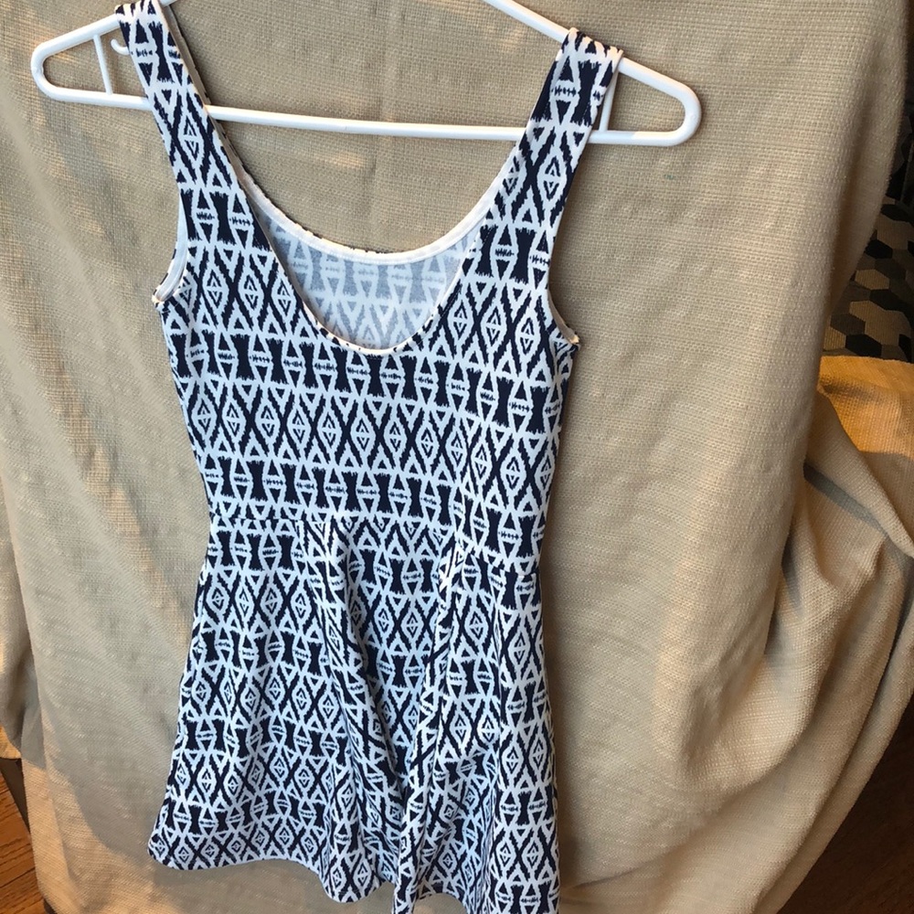 H&M dress - Picture 2 of 4